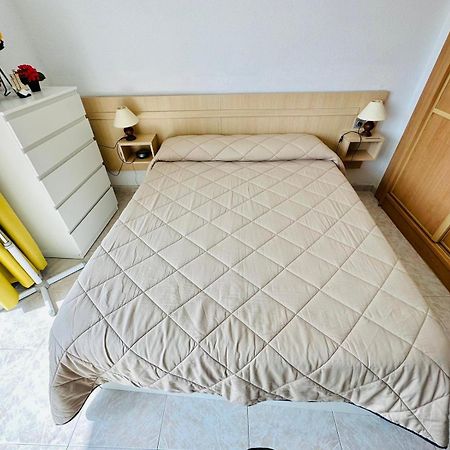 Ocean Front Cozy 2 Bedroom, 3 Beds Spacious- Netflix, Pool, Beach Lift & Fast Wifi Playa del Inglés Exterior foto