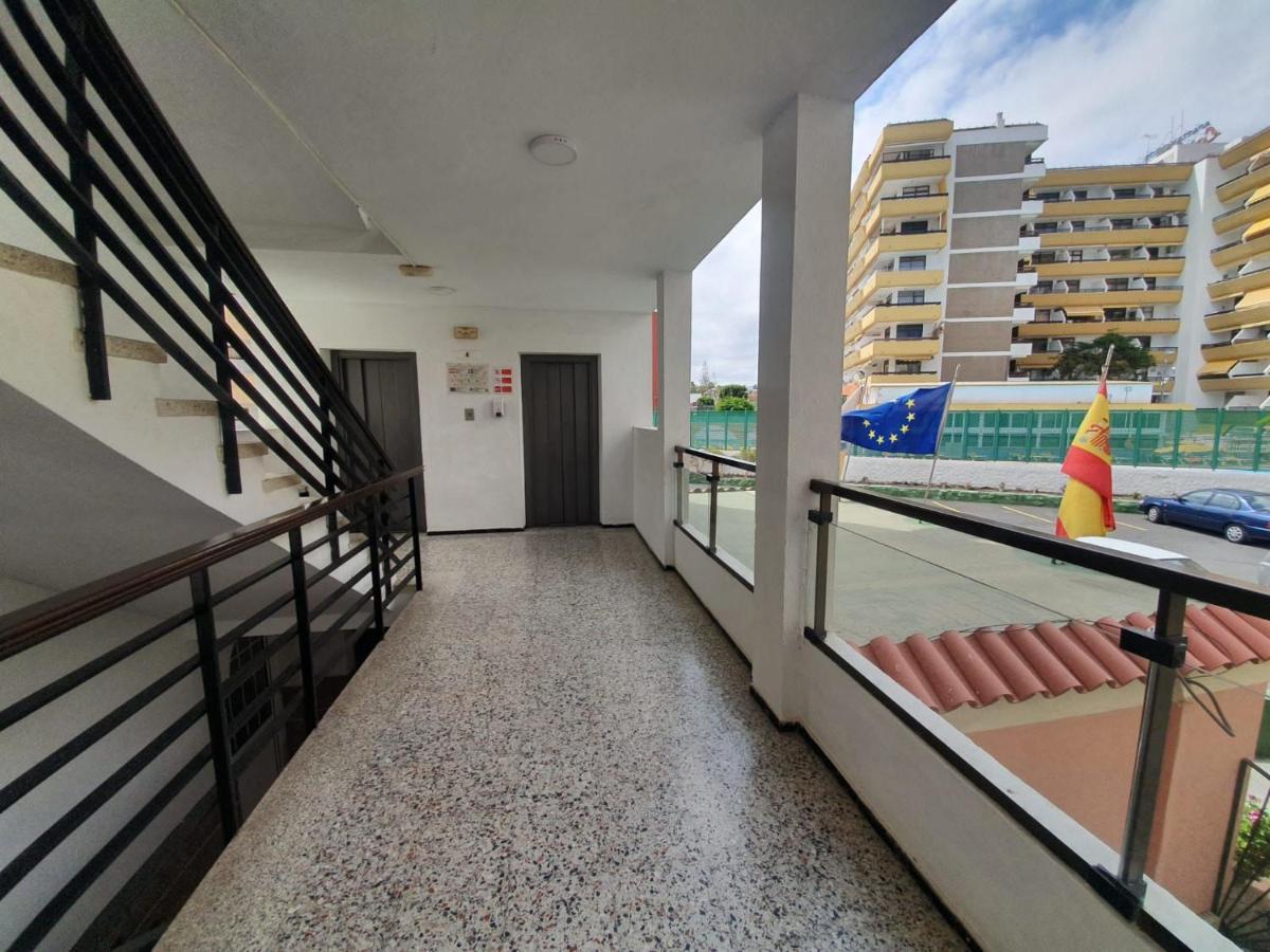 Ocean Front Cozy 2 Bedroom, 3 Beds Spacious- Netflix, Pool, Beach Lift & Fast Wifi Playa del Inglés Exterior foto
