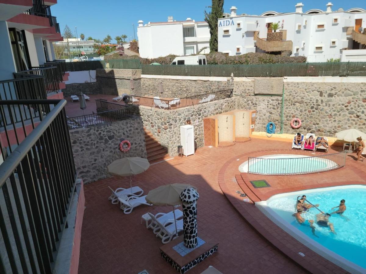 Ocean Front Cozy 2 Bedroom, 3 Beds Spacious- Netflix, Pool, Beach Lift & Fast Wifi Playa del Inglés Exterior foto